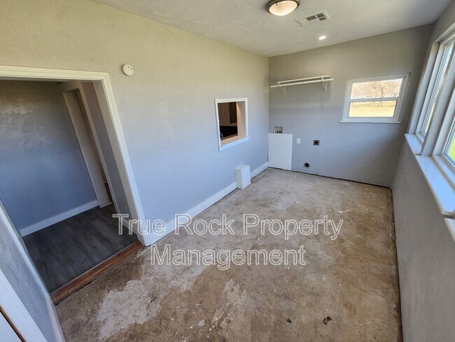 Building Photo - 22290 County Rd 3499