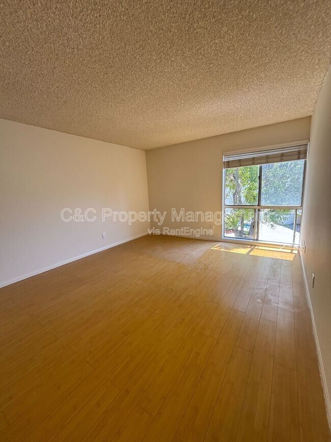 Building Photo - 802 Camino Real