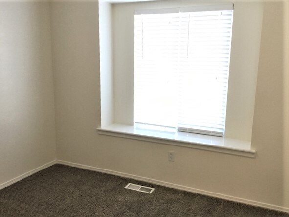 Building Photo - 11324 W Blake Dr