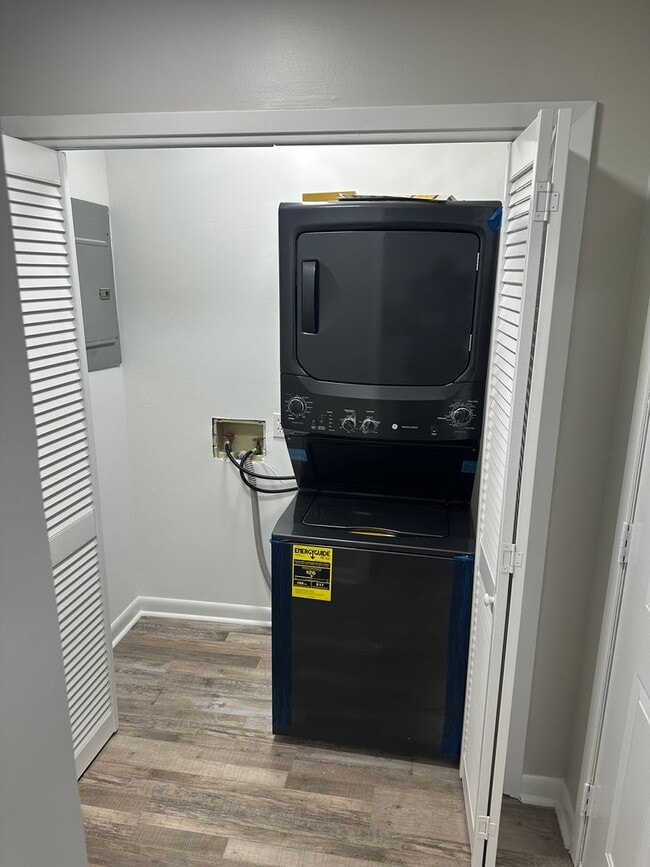 Building Photo - Completely Remodeled 2 Bedroom, 2 Bathroom ground floor Condo in Heber Springs