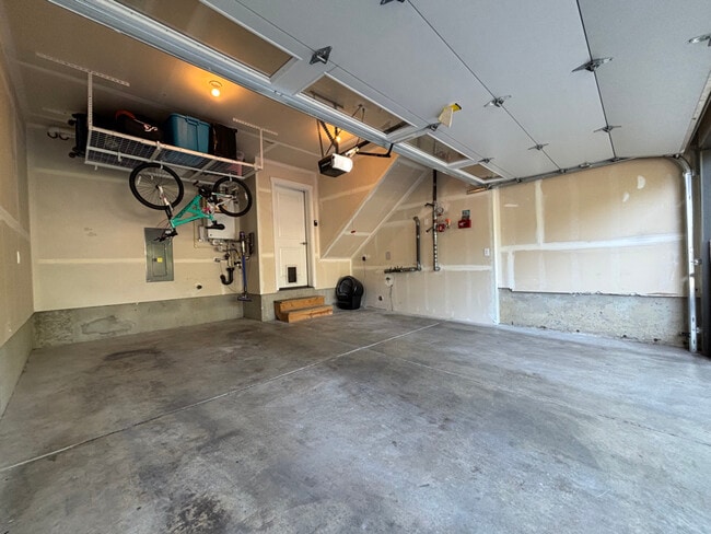 Building Photo - 2158 N 185th St