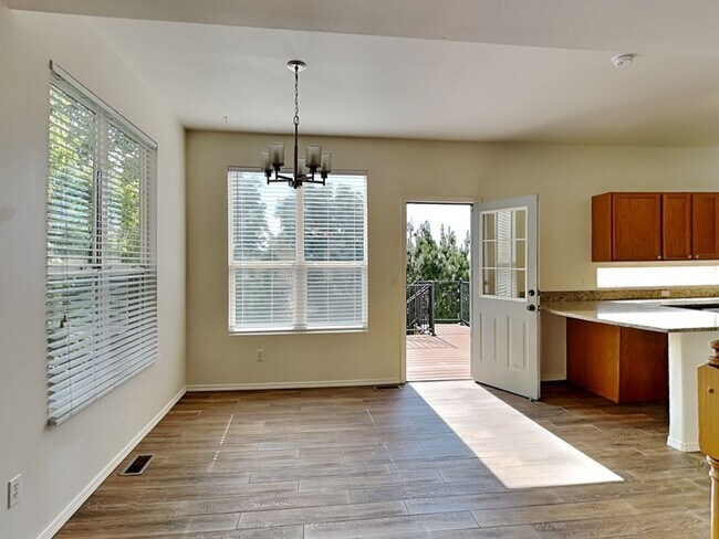 Building Photo - 7265 Waterman Way