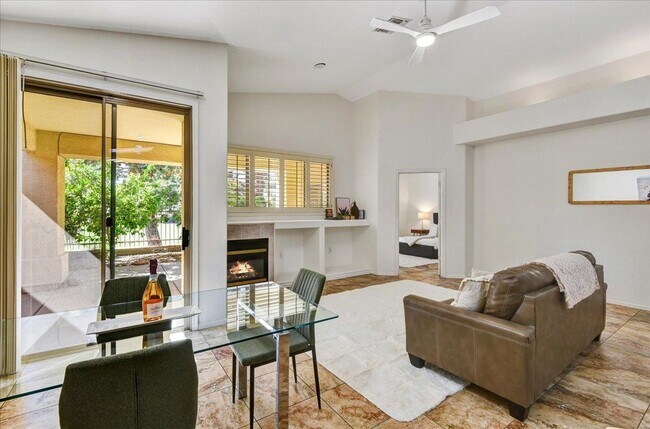 Building Photo - 3247 E Maldonado Dr