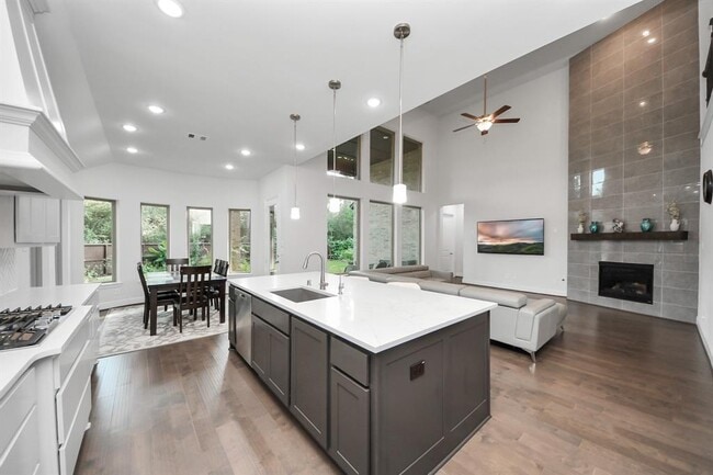 Building Photo - 14827 Vista Chase Trl