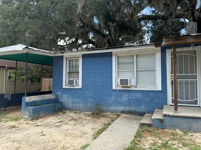 Building Photo - 2 Bedroom / 1 Bath Home – Lake City, FL