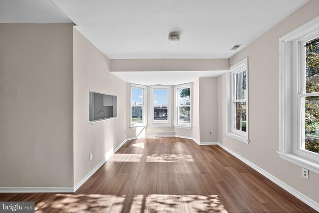 Building Photo - 59 Southard St