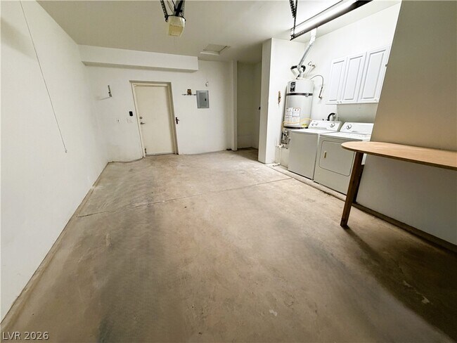 Building Photo - 5250 S Rainbow Blvd