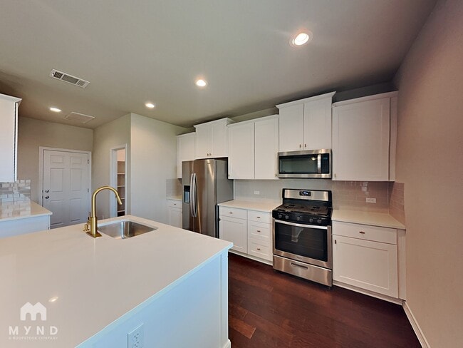 Building Photo - 3801 Soft Shore Ln