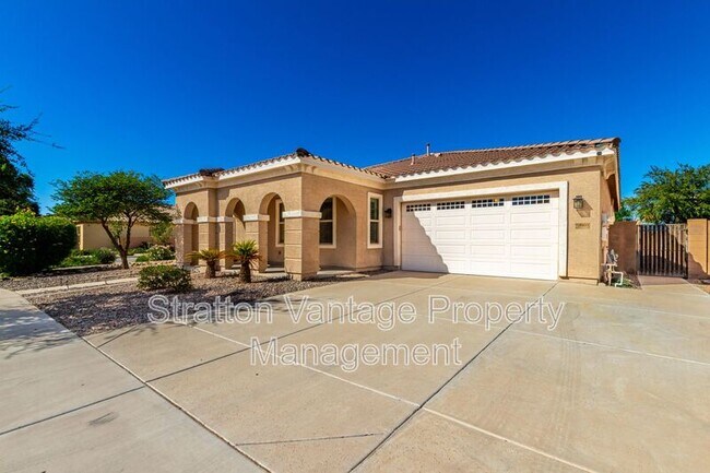 Building Photo - 21004 E Sunset Dr