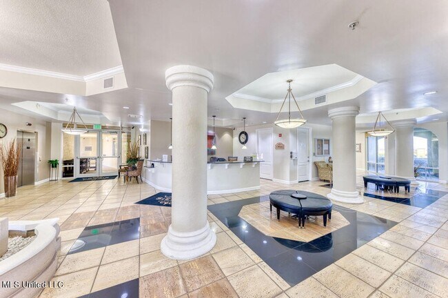 Building Photo - 1200 Beach Dr