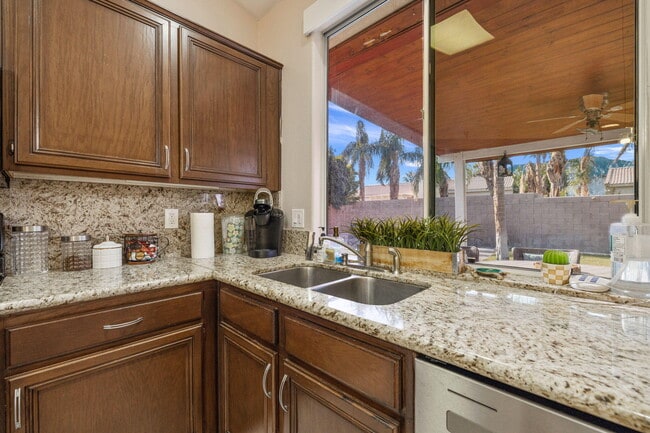 Building Photo - 68215 Pasada Rd