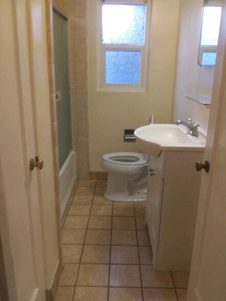 Apartment 4 Bathroom - 47 Atlas Ave