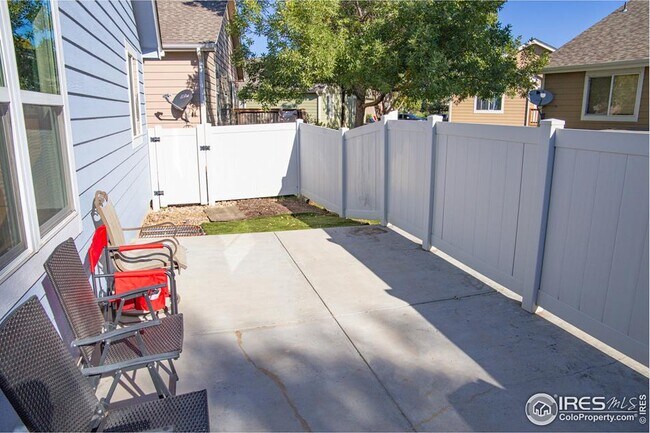 Building Photo - 1371 Saginaw Pointe Dr