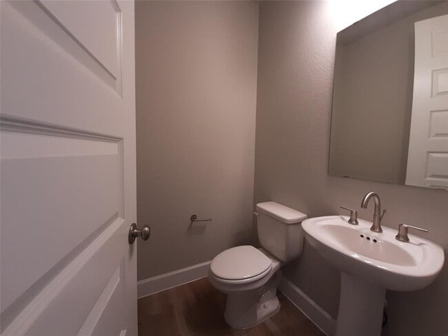 Building Photo - 7575 Pemberley Ct