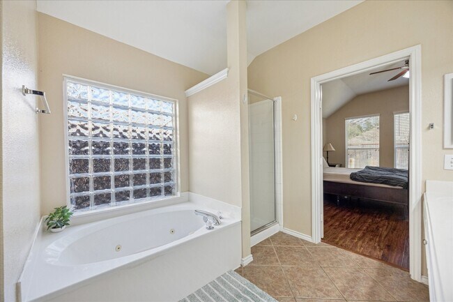 Building Photo - 5019 Peabody Hill Ln