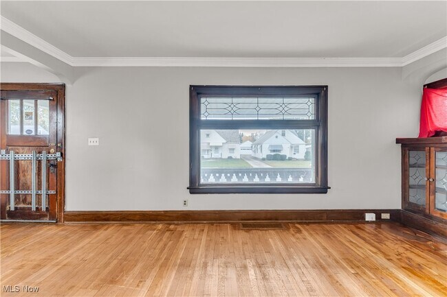 Building Photo - 5019 E 113th St