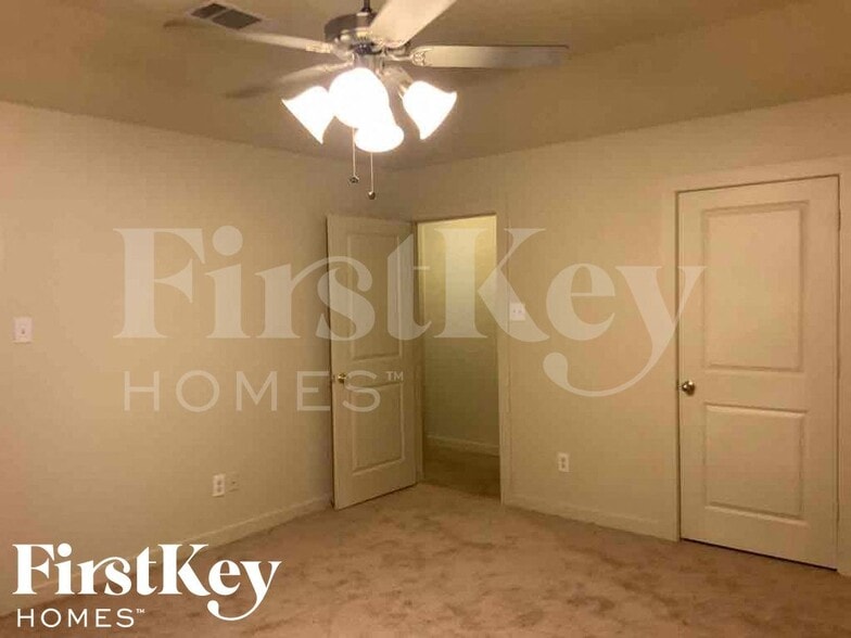 Building Photo - 9923 Rio Doso Dr