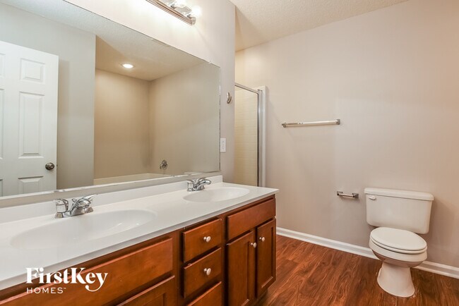Building Photo - 1052 Briar Rose Ln