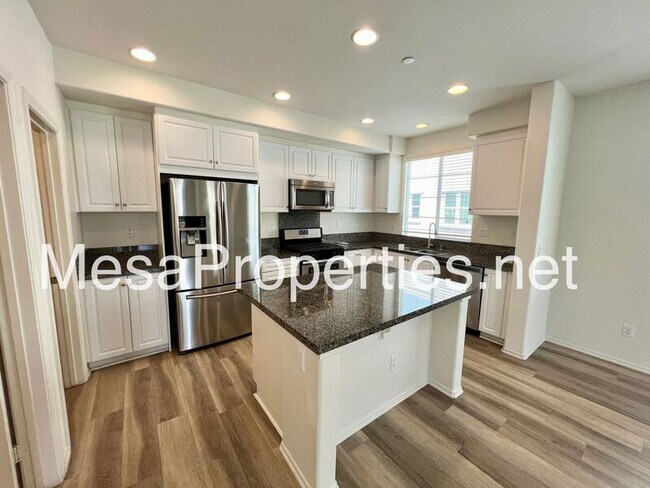 Building Photo - 127 Macintosh Way