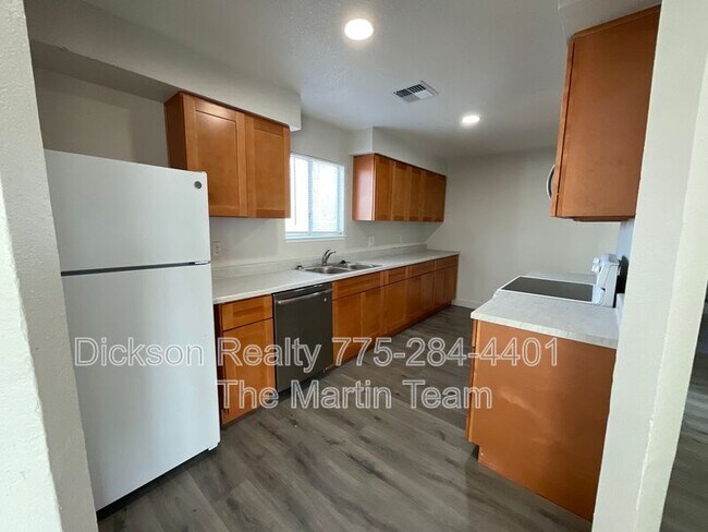 Building Photo - 1090 Barstow St