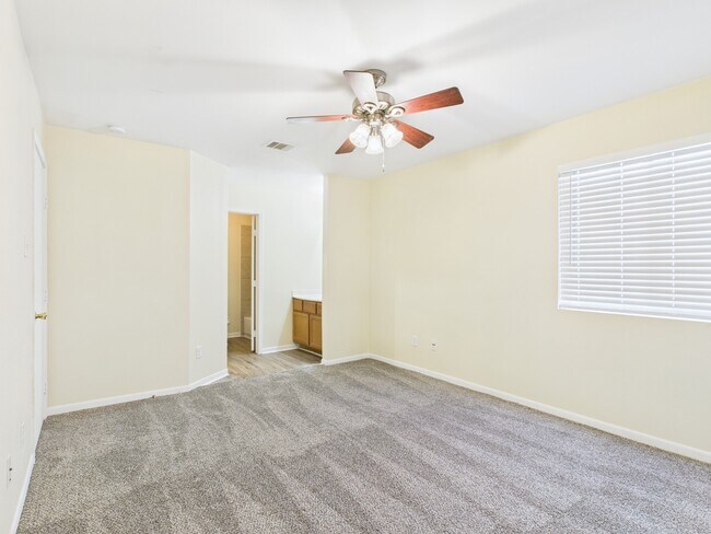 Building Photo - 12642 Ashford Meadow Dr