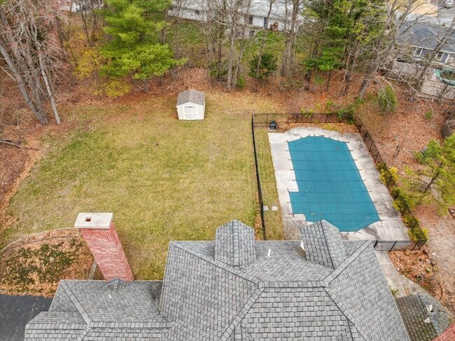 Building Photo - 1 Glenbrook Rd