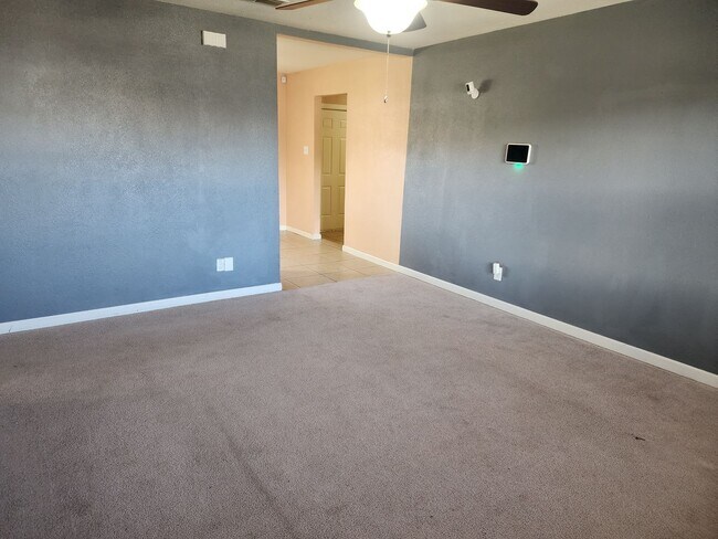 Building Photo - 2908 La Fonda Rd
