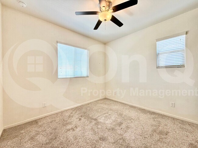 Building Photo - 3726 E Dogwood Dr