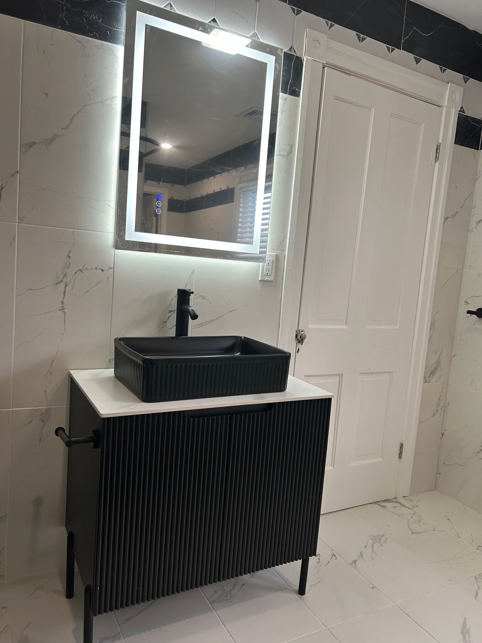 Building Photo - 74 Delaware Ave