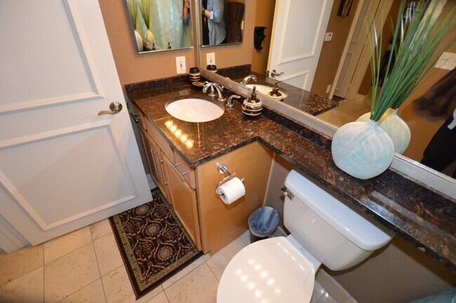 Building Photo - Meridian FURNISHED 2 BDR /2 BATH Luxury Condo - RESORT STYLE LIVING, 1-1/2 Blocks From The Heart ...