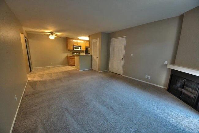 Building Photo - 2771 Somerset Park Cir