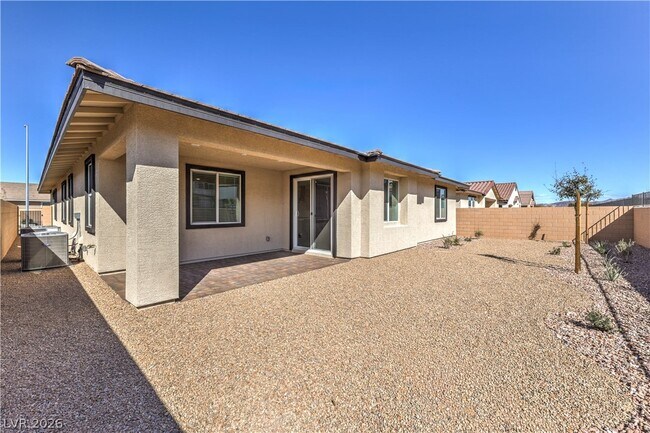 Building Photo - 497 Chestnut Falcon Ave