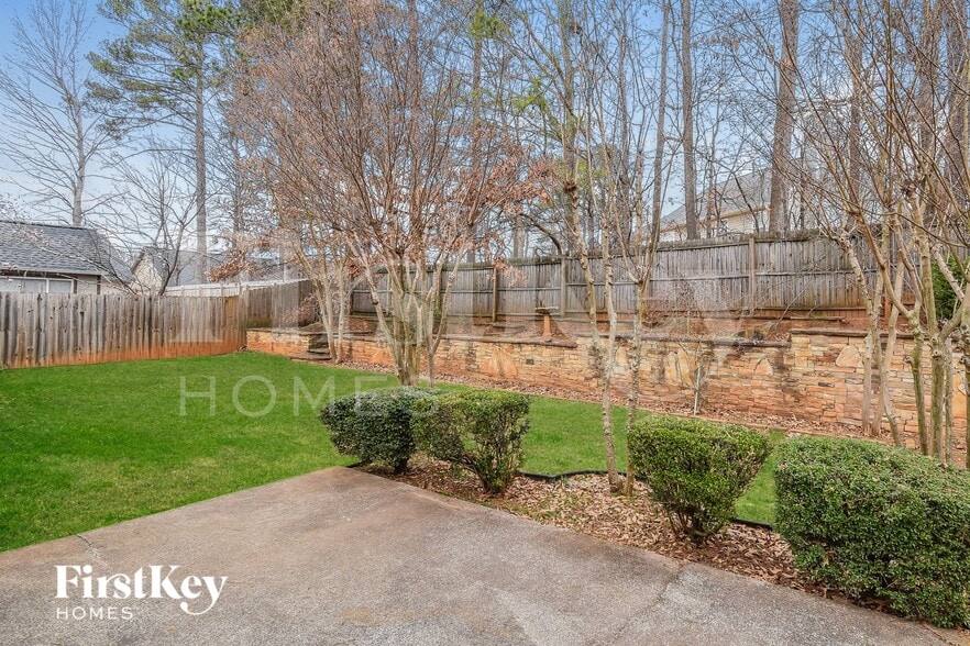 Building Photo - 799 Avalon Forest Way