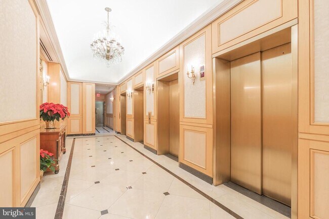 Building Photo - 1500 Chestnut St