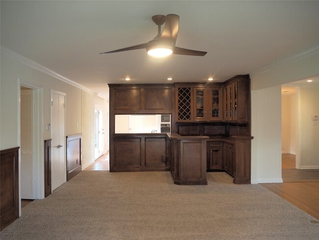 Building Photo - 10319 Raritan Dr