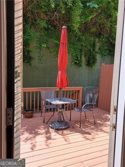 Building Photo - 17 Oakhurst Common Dr