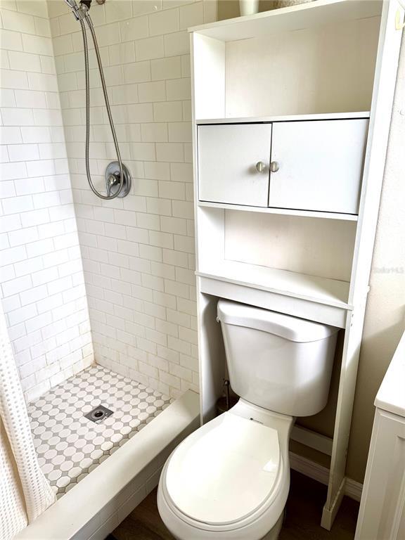 Building Photo - 5009 Deauville Dr