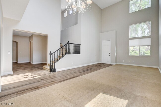 Building Photo - 2411 Winter Cliffs St