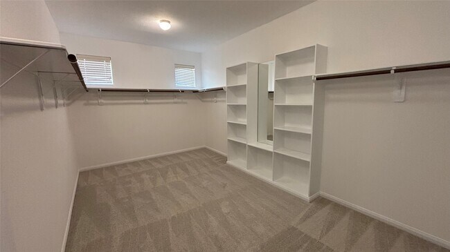 Building Photo - 6110 Watford Bend