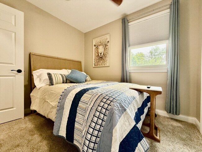 Building Photo - Brand new remodeled home in Monroe!