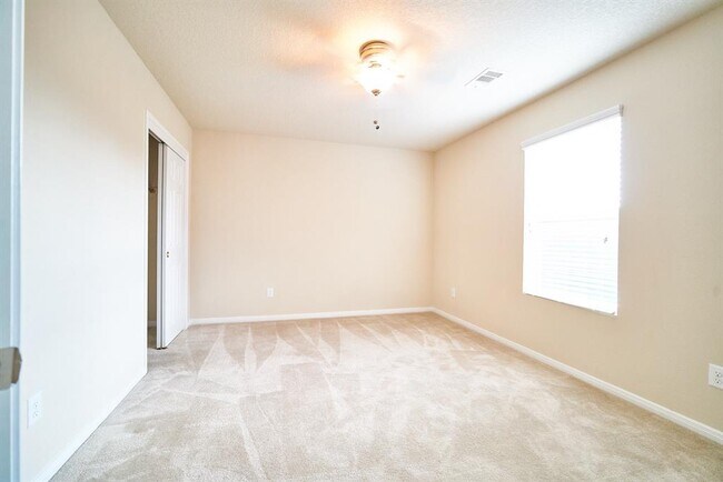 Building Photo - 3019 Zephyr Glen Way