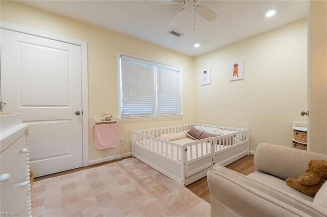 Building Photo - 820 Plainsman Ct