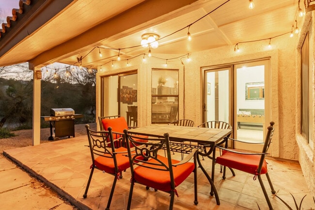 Building Photo - 15647 E Richwood Ave