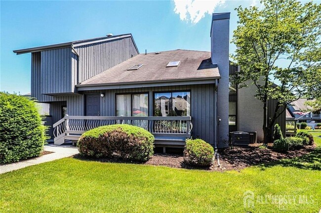 Primary Photo - 180 Westgate Dr