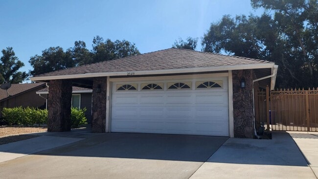Building Photo - AVAILABLE NOW!! North San Bernardino