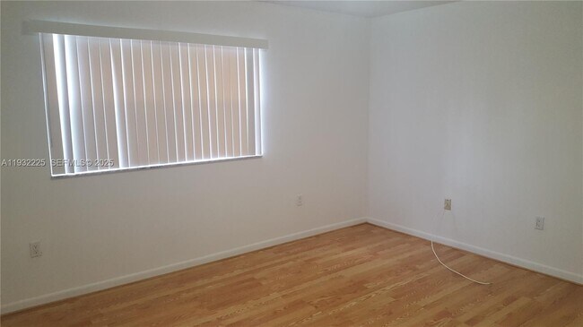 Building Photo - 11860 SW 92nd Ln