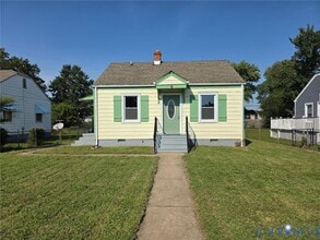 Building Photo - 1820 St Claire Ln