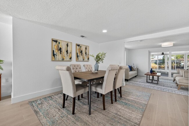 Building Photo - 12734 2nd Isle