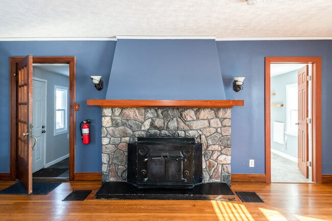 Living Room - 4254 Dayton Xenia Rd