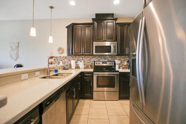 Building Photo - 449 Gee Hammock Ln